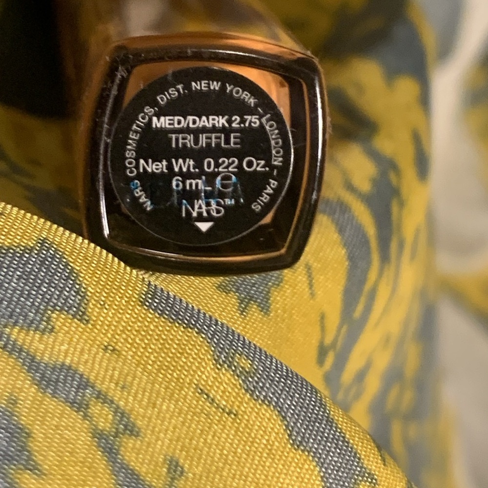 NARS CREAMY RADIANT CONCEALER - Picture 3 of 7